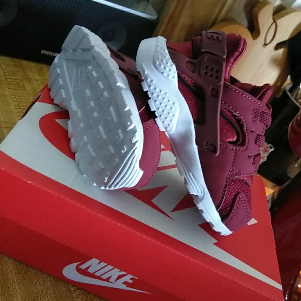 Kids Nike huarache